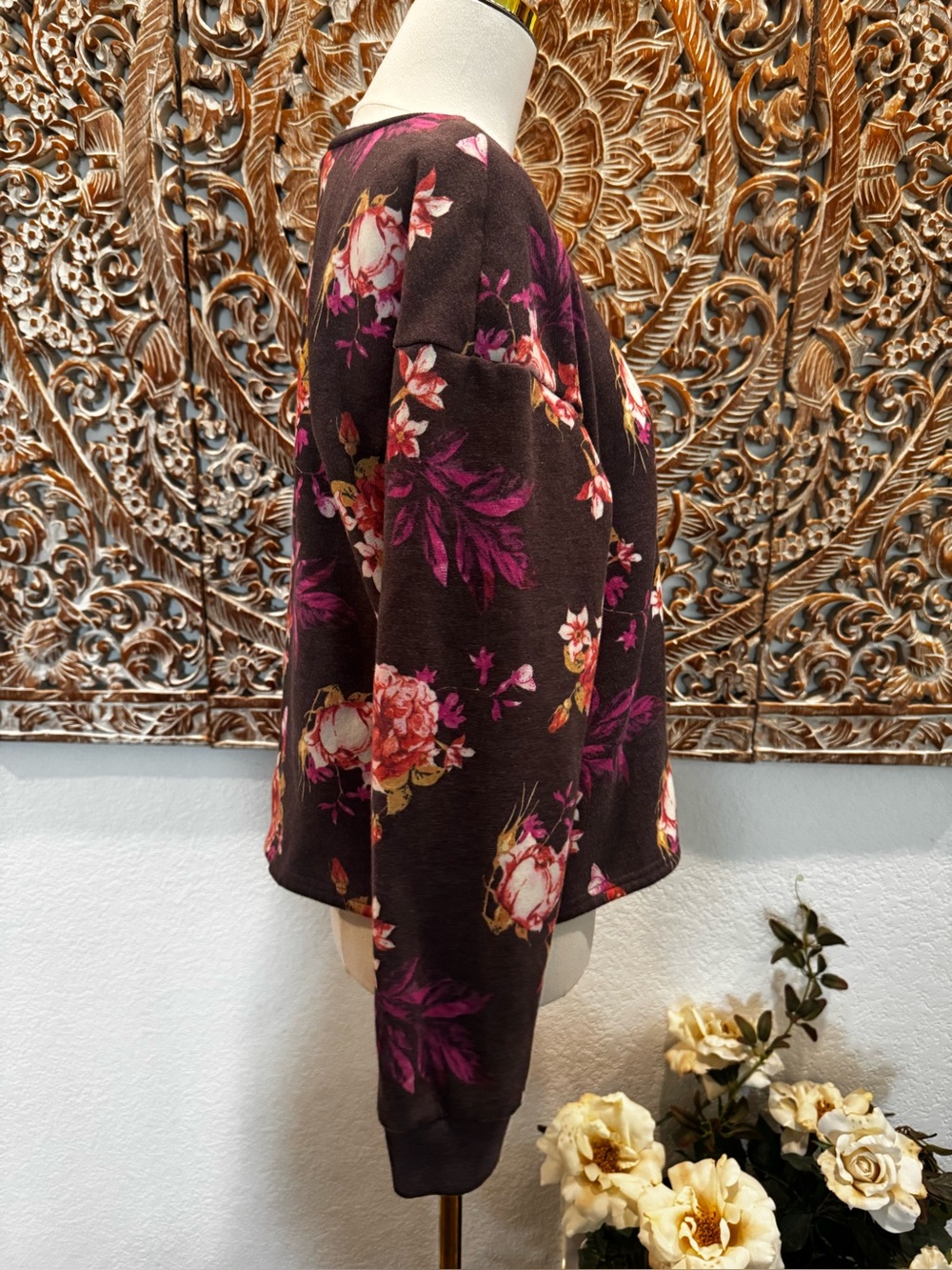 LuLaRoe Burgundy Floral Sweatshirt, Soft Warm Cozy Long Sleeves- size M - Picture 6 of 14